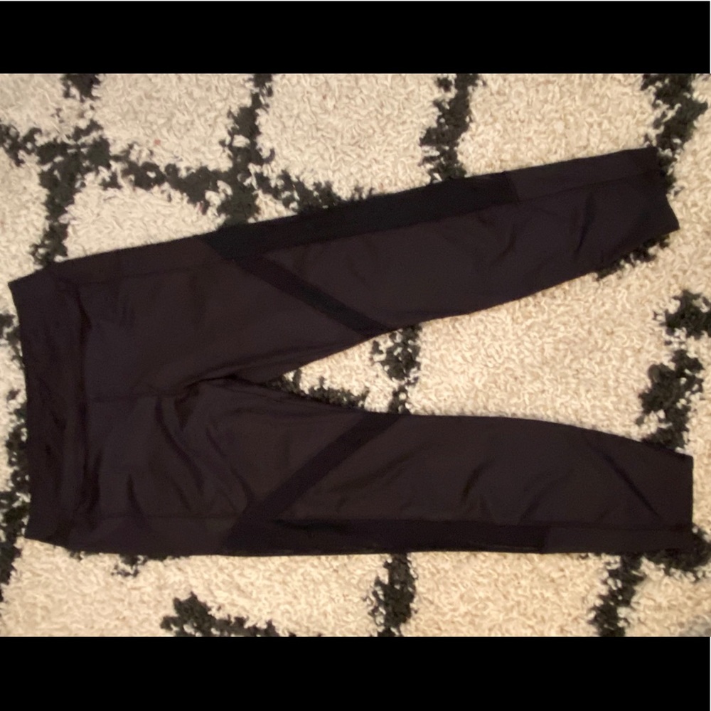 Activewear Leggings with Mesh Detail